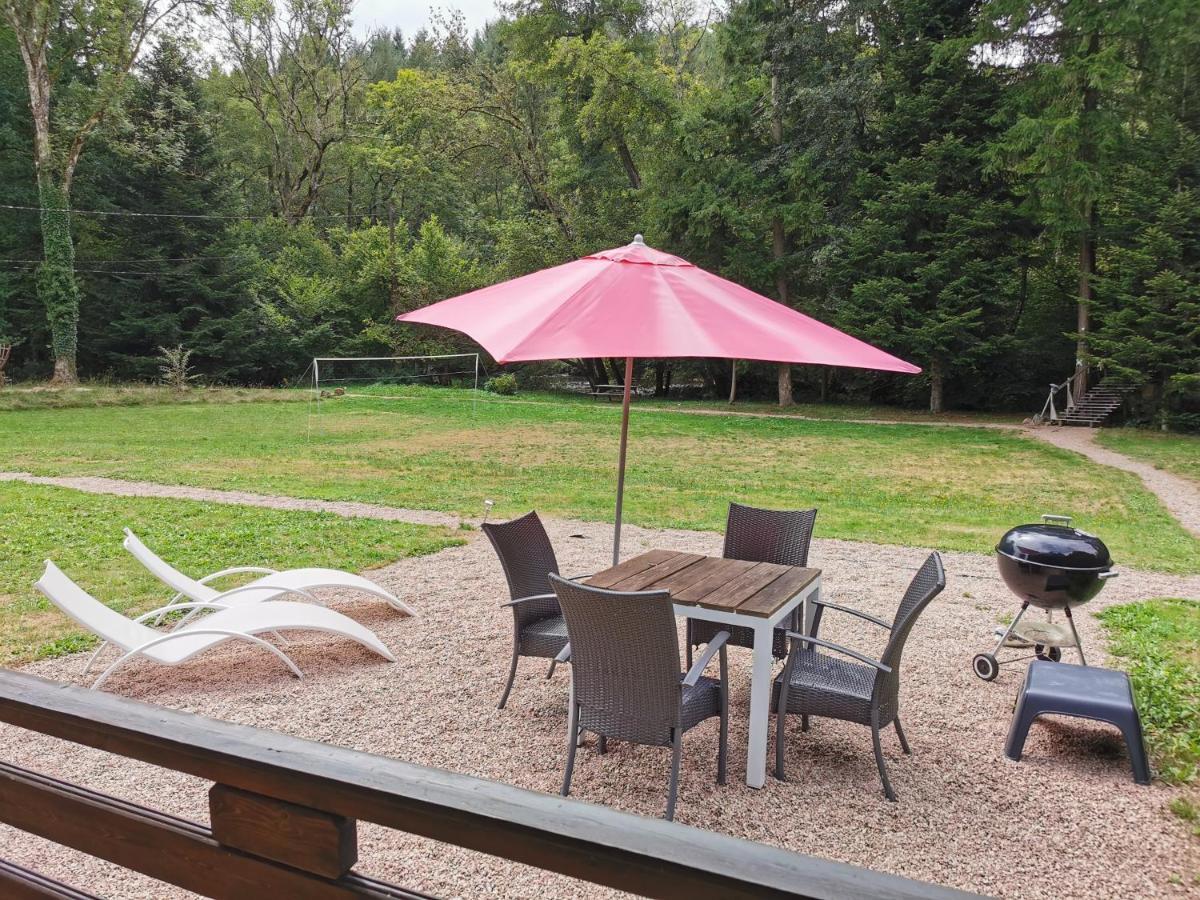 Domaine Chez Jem Hotel Le Breuil  Bagian luar foto