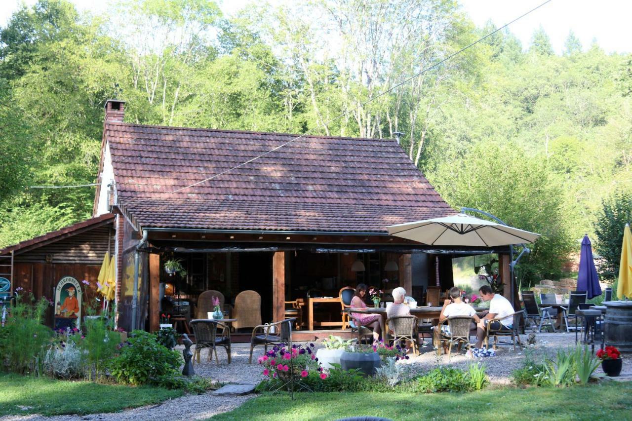 Domaine Chez Jem Hotel Le Breuil  Bagian luar foto